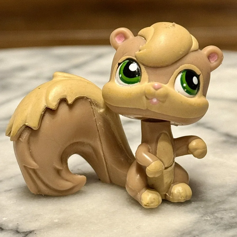 LOT 2 Authentic Littlest‎ Pet Shop Hasbro LPS Tan Squirrel Porcupine Green Eyes